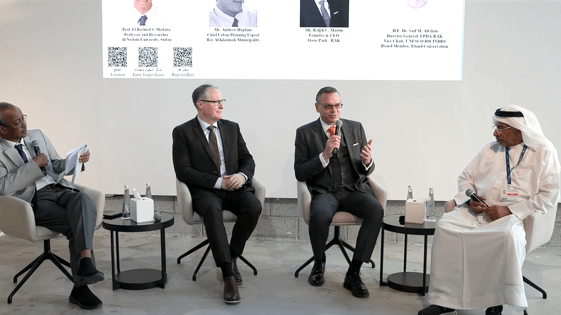 Oasis Park - Ralph Cop 28 (1)